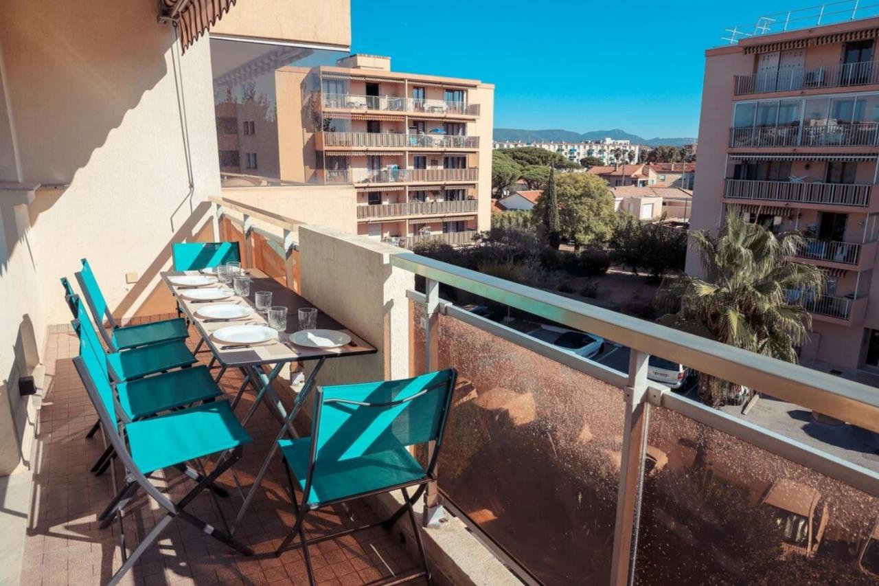 Chic Appart'Hôtel du Port Fréjus Exterior foto
